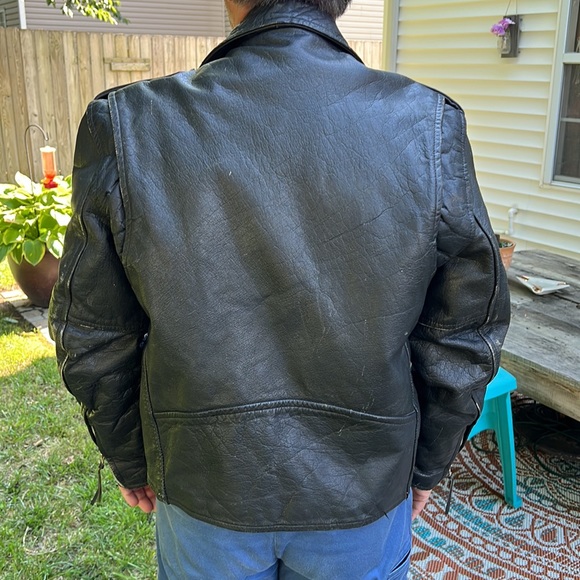 UNISEX Vintage 100% leather Sea Dream biker jacket. With Harley Davidson patch. - Picture 4 of 10